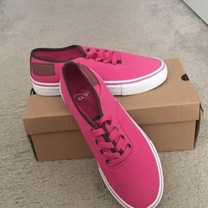 Levi’s sneakers pink